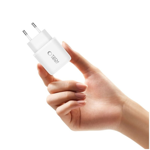Síťová nabíječka NCA20 2-PORT PD 20W / QC3.0 + Lightning Cable, bílá, Tech-Protect